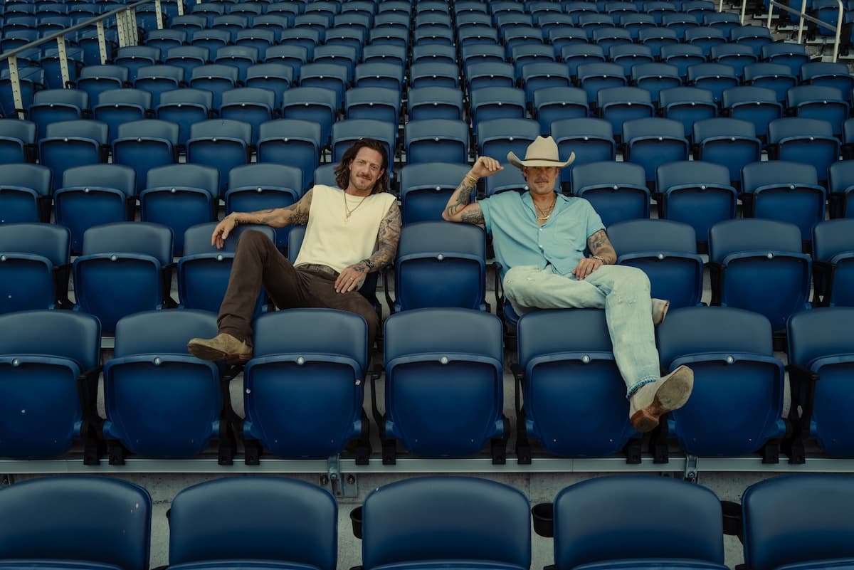 florida georgia line sitting in stadium seats